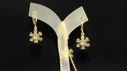 Collana a catena con pendente in argento in lega placcata oro rosa 18 carati da donna con set di orecchini di perle di cristallo